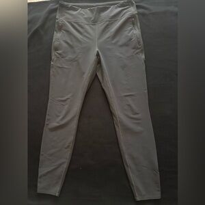 Woman’s North Face Dark Grey Athletic Pant